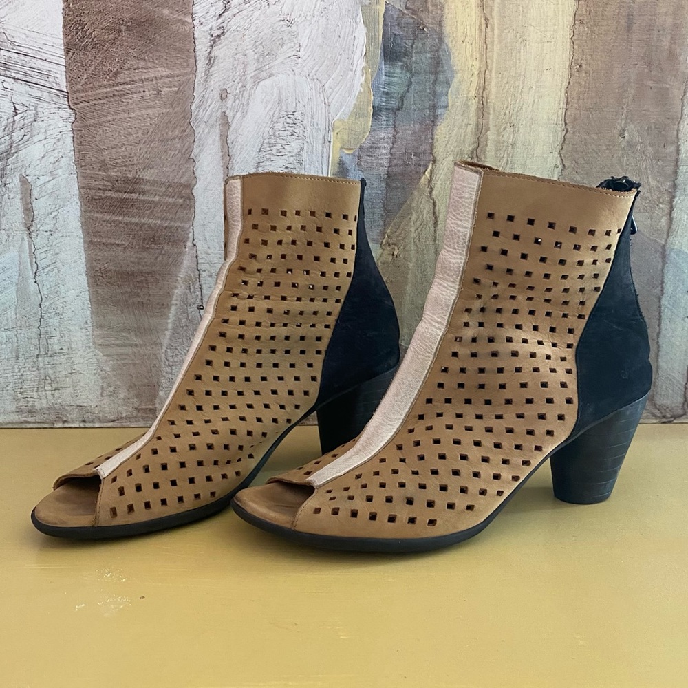 Arche boots size 40